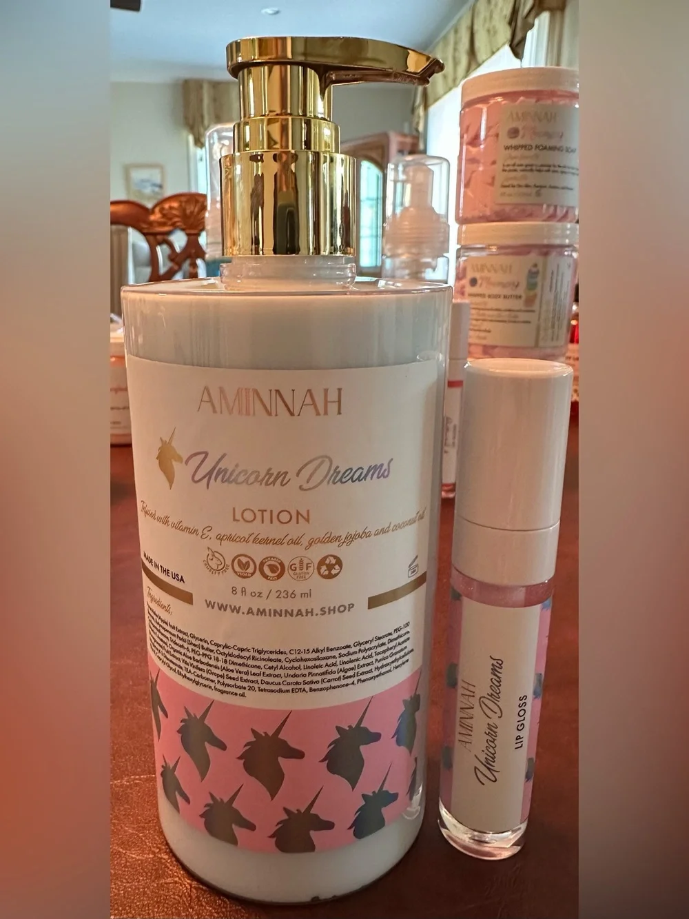 AMINNAH “Unicorn Dreams” Set/2 Body Lotion 8oz & Lip Gloss NEW - Picture 1 of 3
